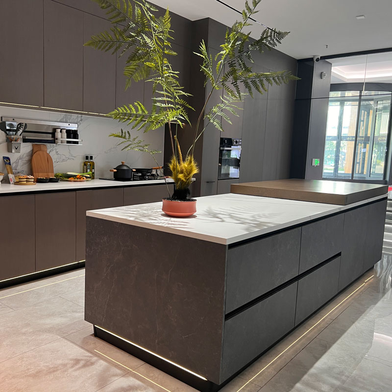 Smart Kitchen Dulapuri de bucătărie laminate de ultimă generație